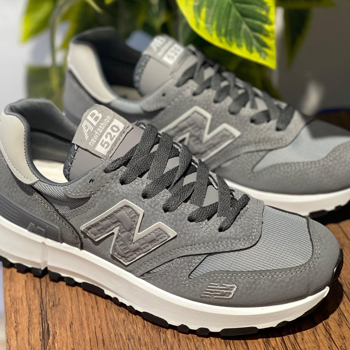 New Balance 520 Grey1