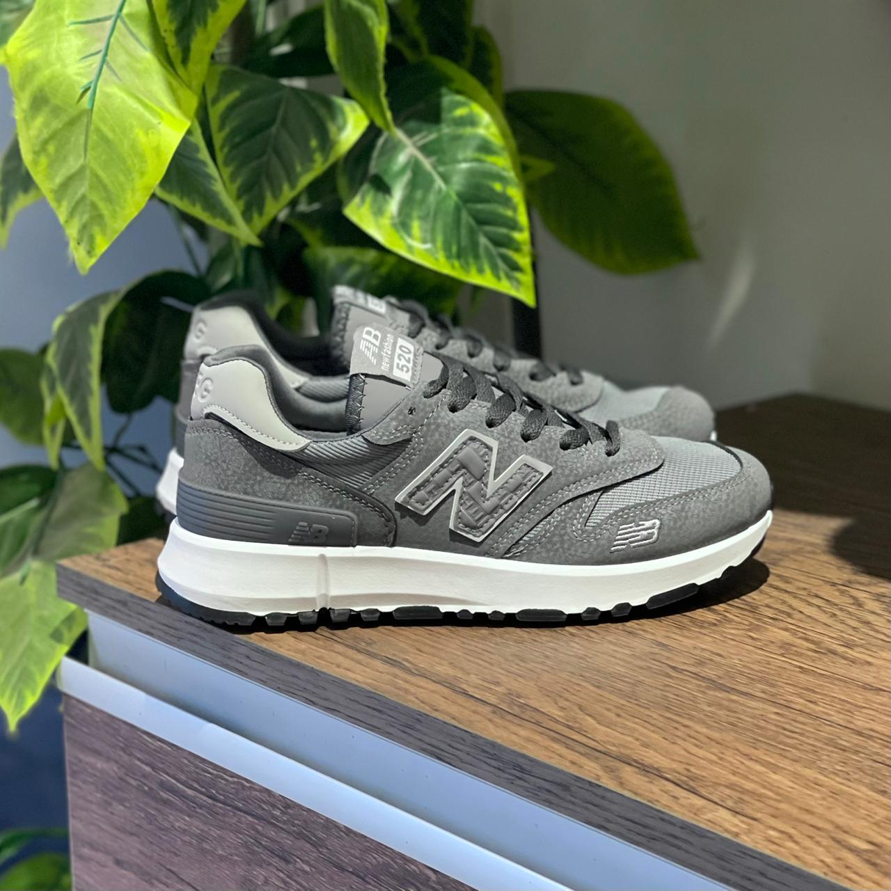 New Balance 520 Grey1