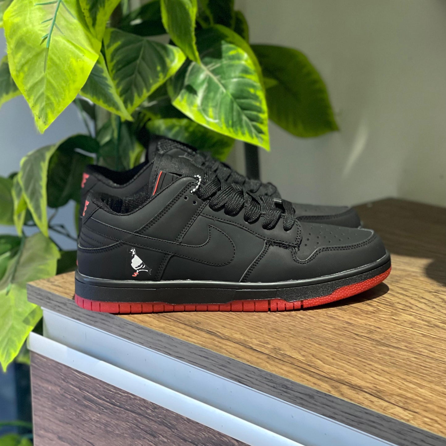 NIKE SB BLACK "With Box"