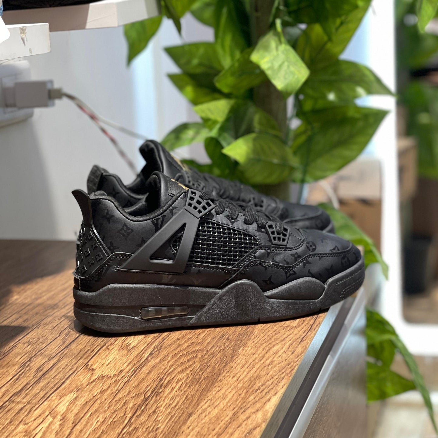 Jordan 4 Black