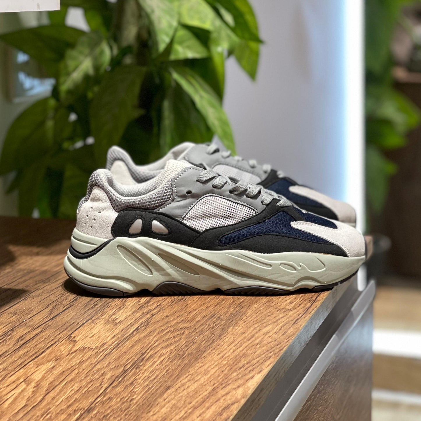 Yeezy 700 ( Mirror Original )