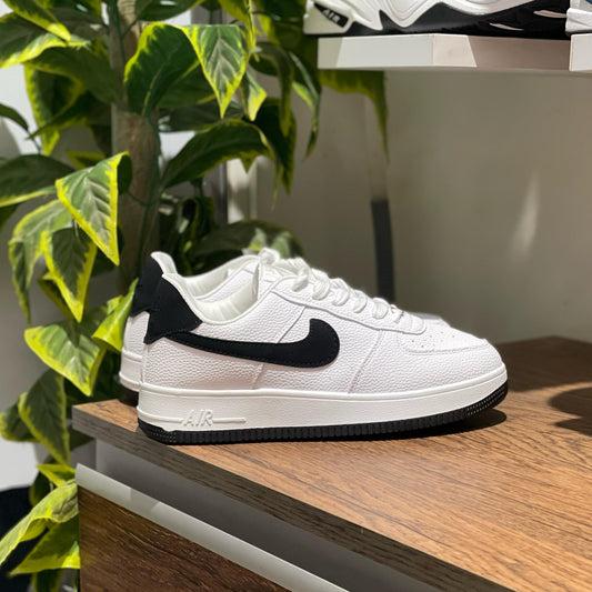 NIKE AIRFORCE PREMIUM 2