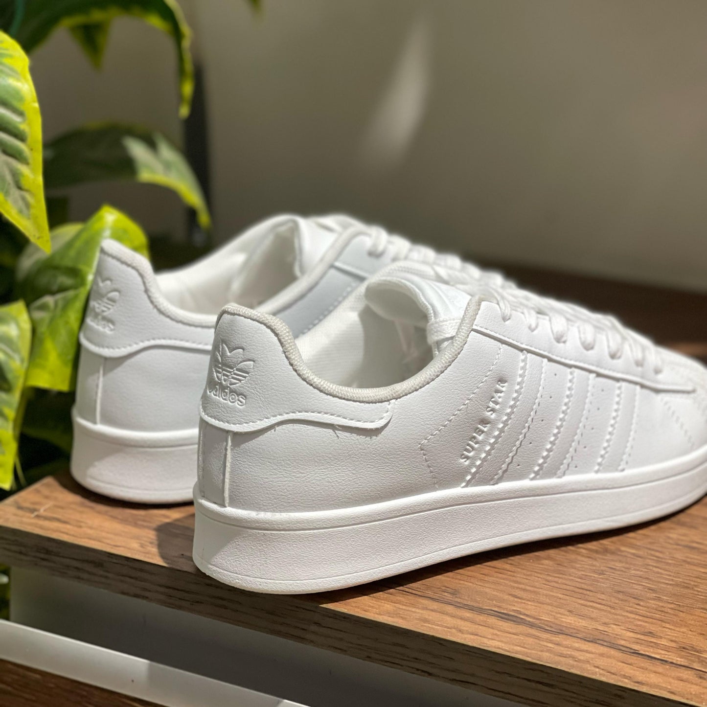 Superstar White