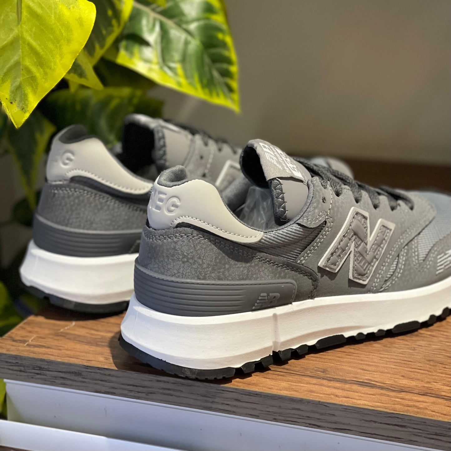 New Balance 520 Grey1