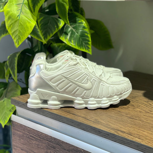 Nike Shoks White
