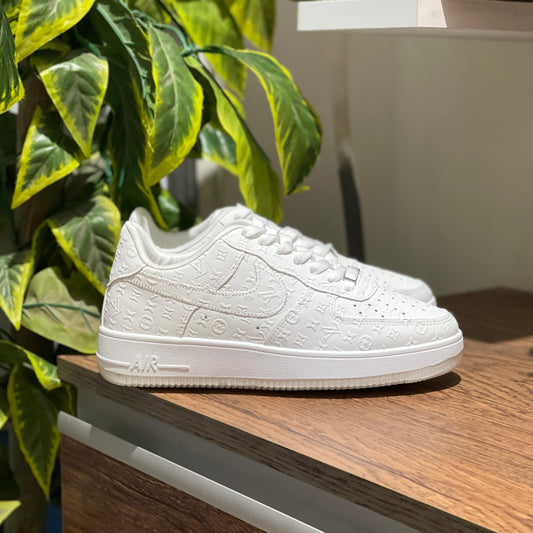 NIKE AIRFORCE L&V
