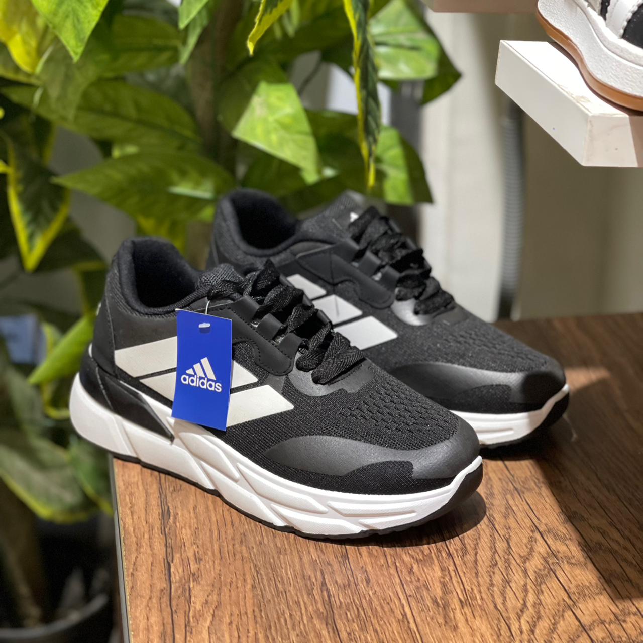 Adidas ADISTARCS Black 2