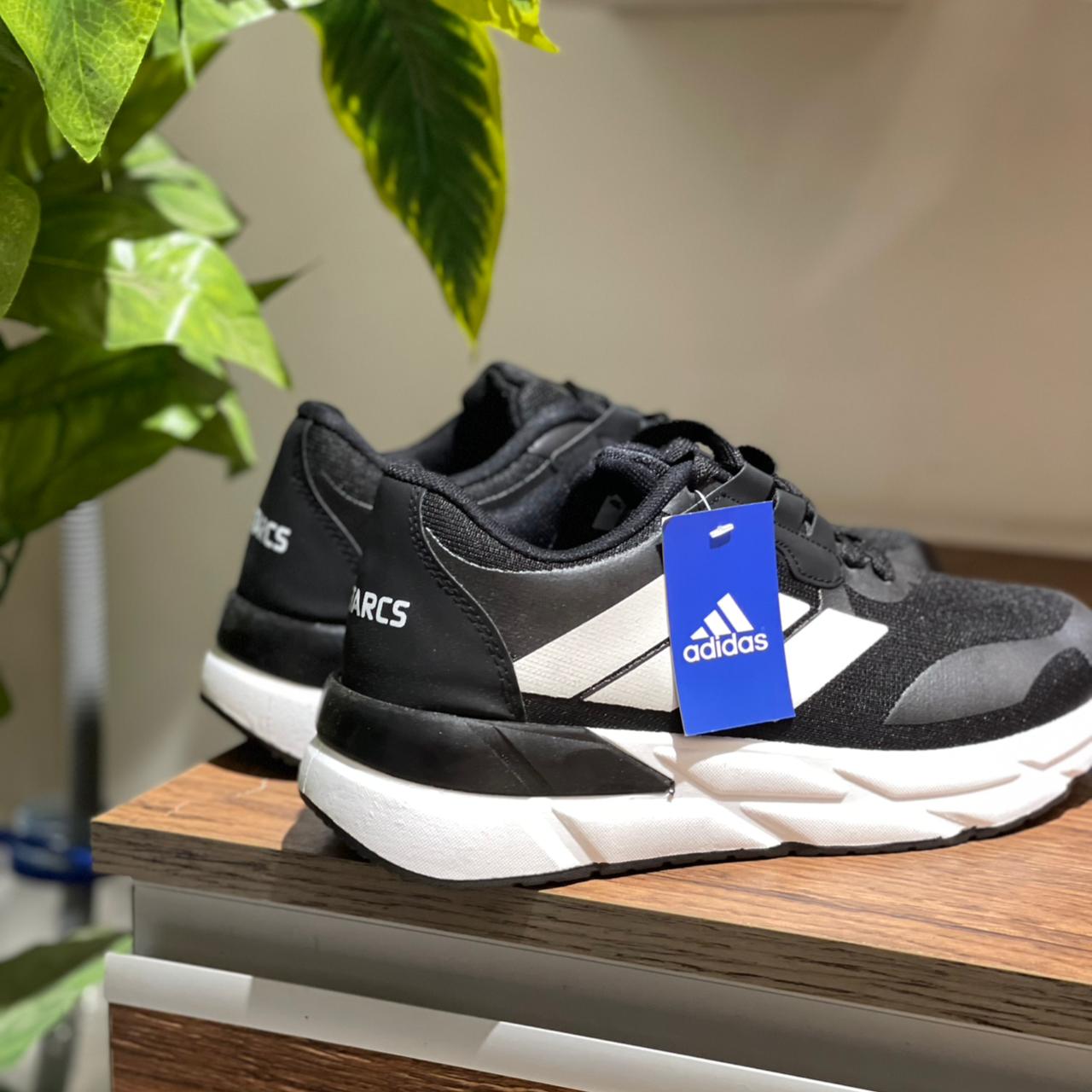 Adidas ADISTARCS Black 2