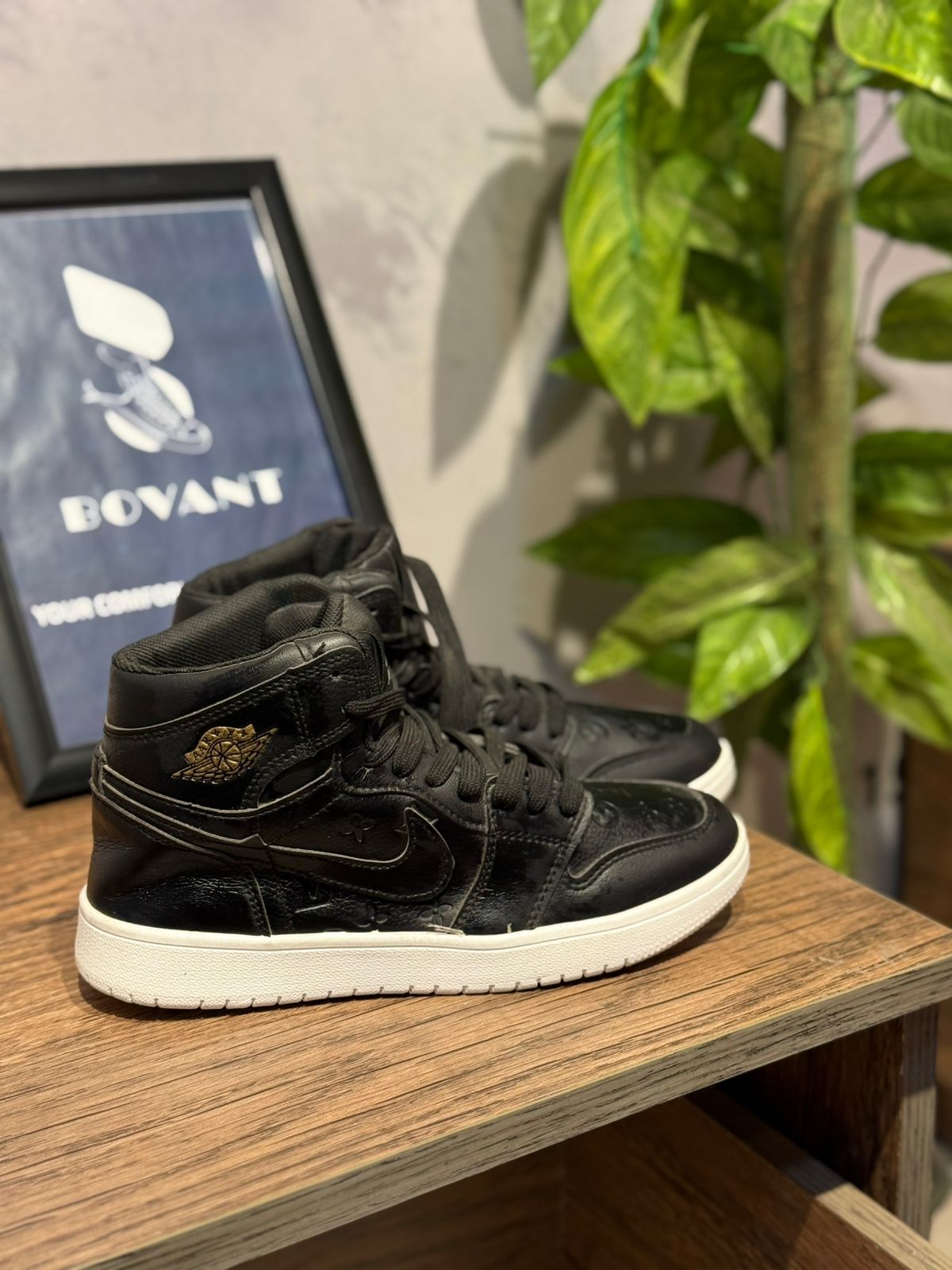Air Jordan 1 Black V2