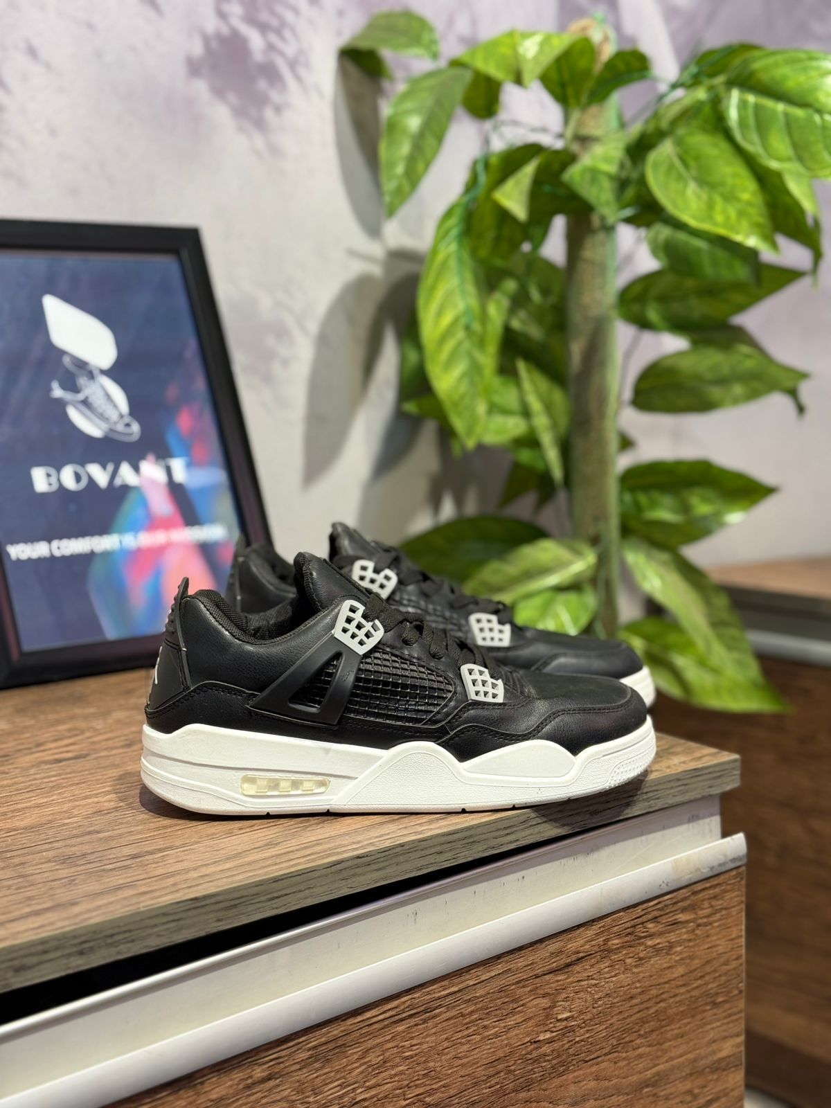 Jordan 4 Black