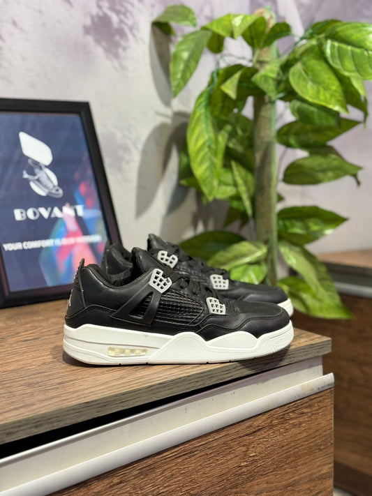 Jordan 4 Black
