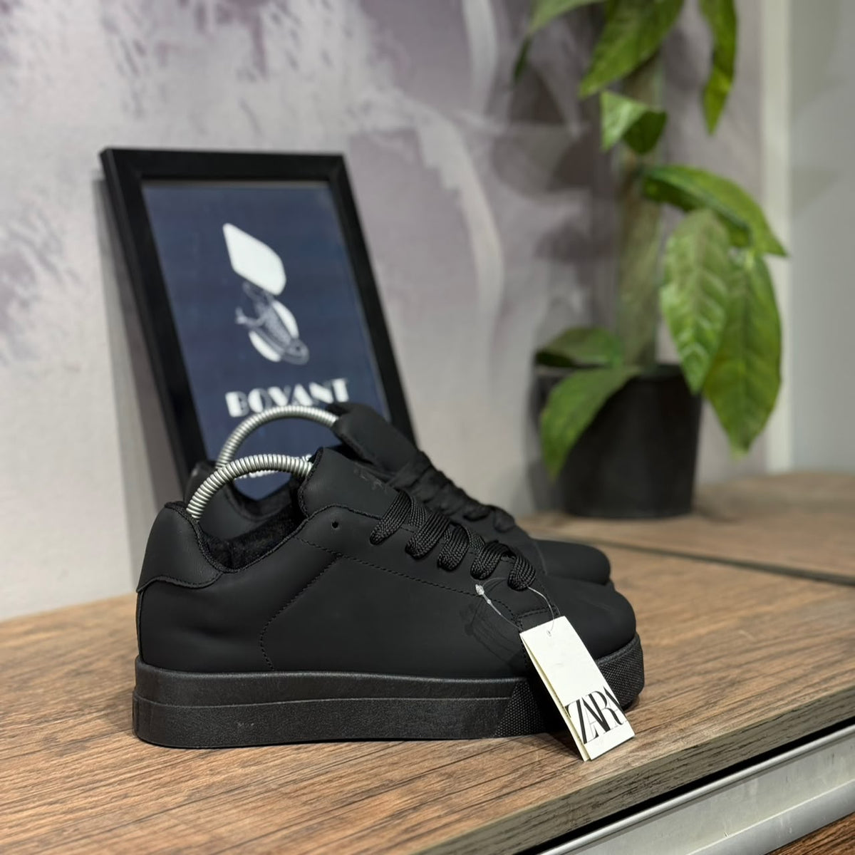 Zara Sneaker 5