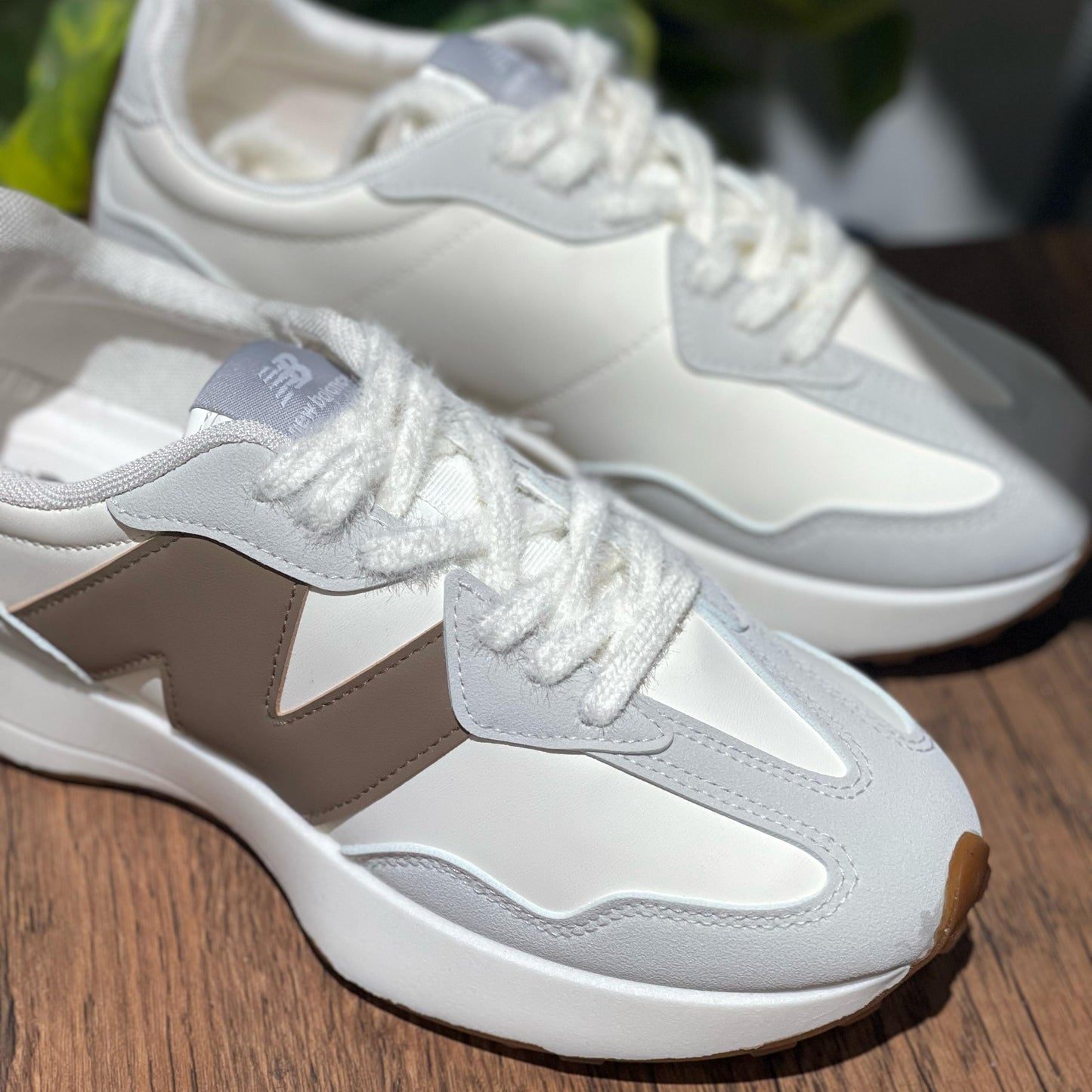 New Balance327