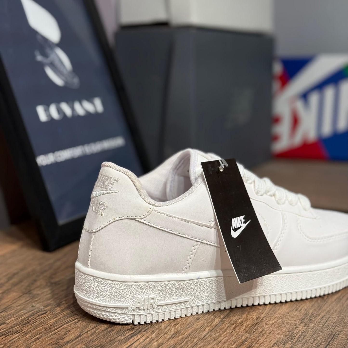 NIKE AIRFORCE PREMIUM 1